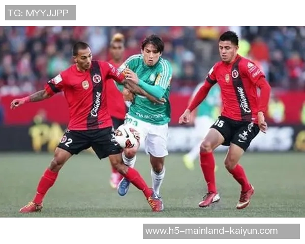 亚特兰特与蒂华纳的精彩对决揭示足球战术与团队合作的完美结合